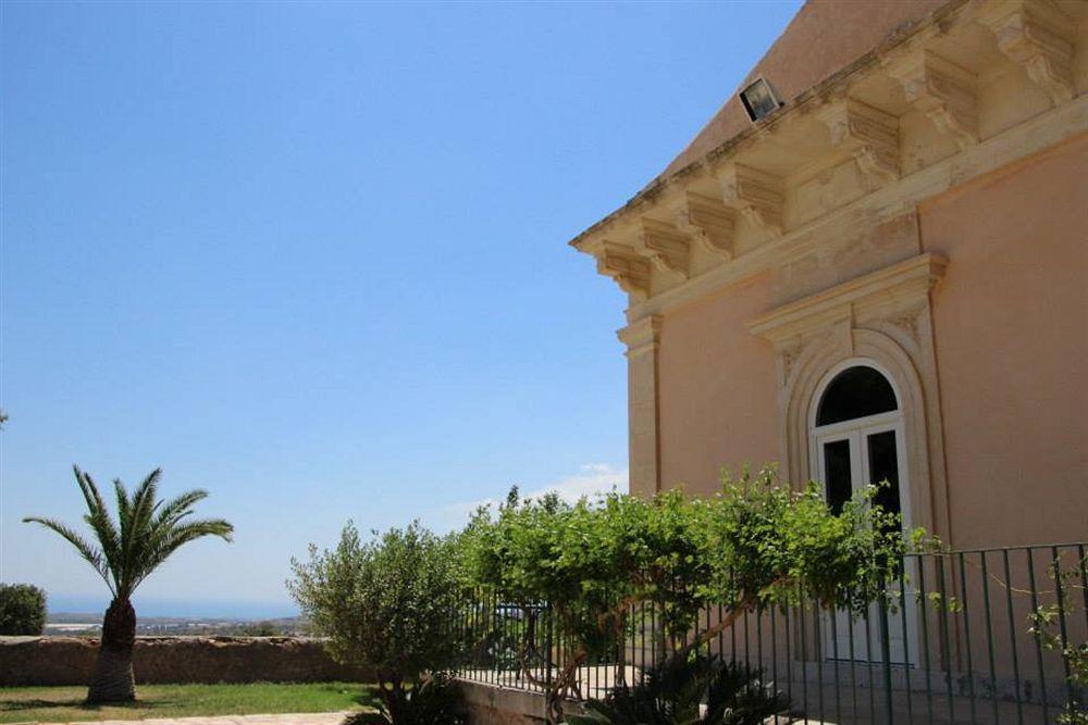 Hotel Torre Del Mare Ispica Exterior foto